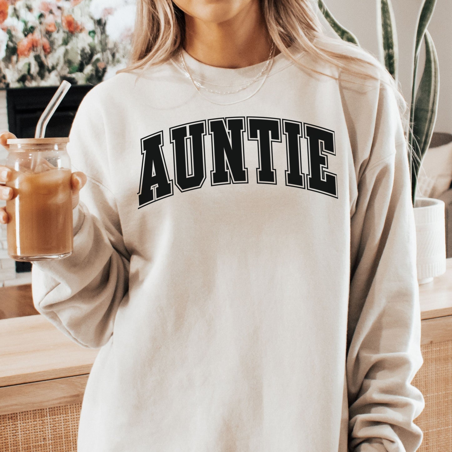 Retro College AUNTIE Graphic Crewneck Sweatshirt